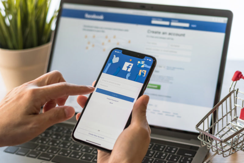 How o target referral traffic with Facebook Ads
